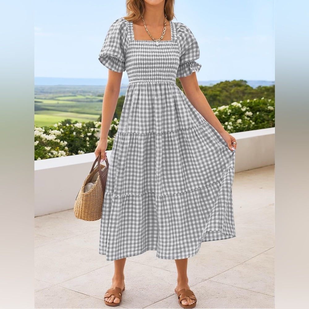 Gray Gingham Puff Sleeve Dress